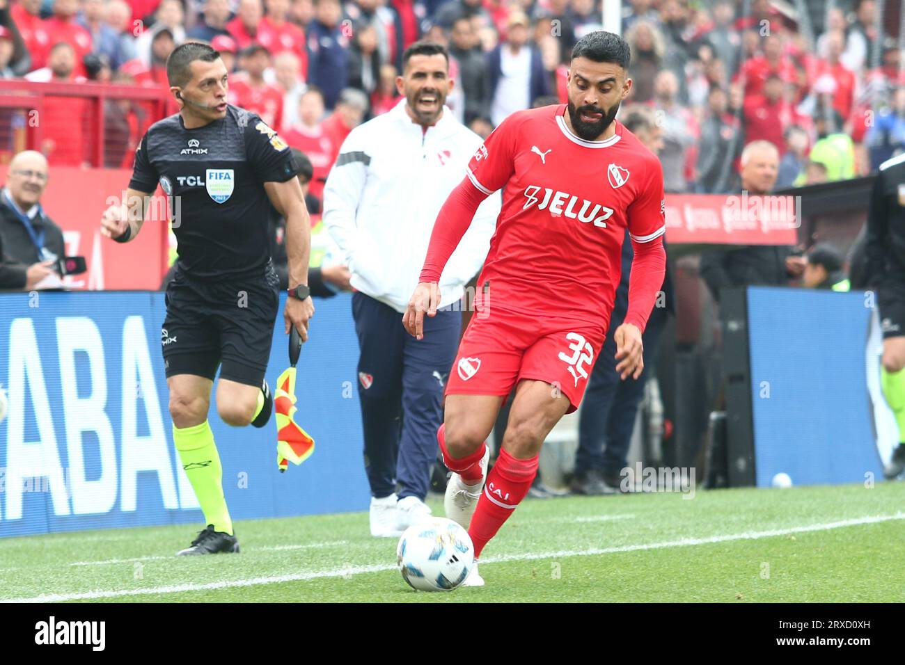 Buenos Aires, Argentina. 24th Sep, 2023. Alexis Canelo of Independiente during the game for the 6th round of Argentina´s Liga Profesional de Fútbol Binance Cup at Ricardo Bochini Stadium ( Credit: Néstor J. Beremblum/Alamy Live News Stock Photo