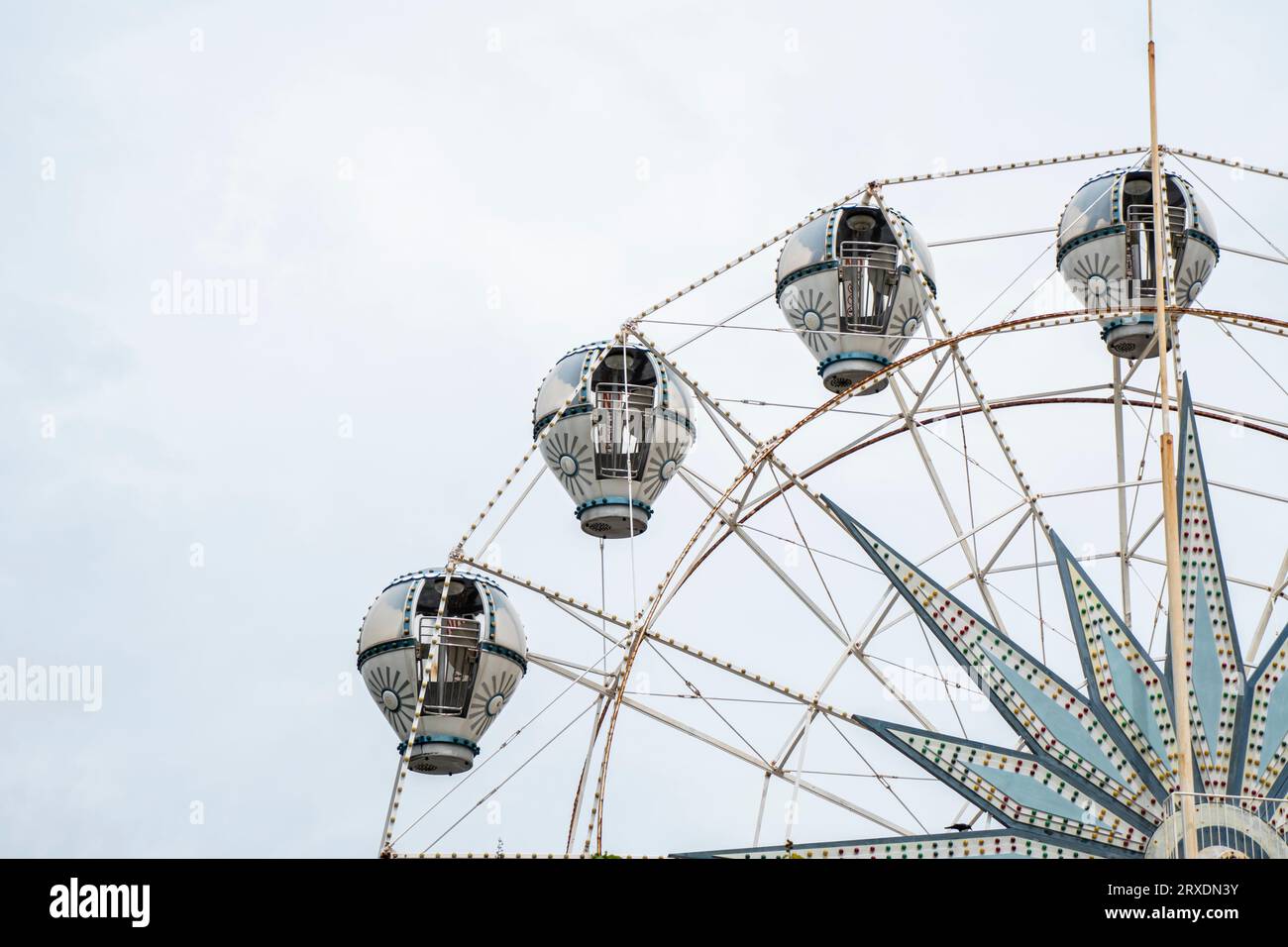 Wheel of the amusement park hi-res stock photography and images - Alamy