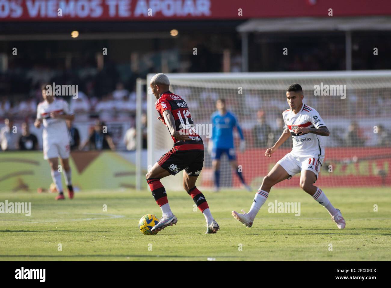 CURITIBA (PR) - 12/07/2023 - Copa do Brasil 2022 / Futebol - ATHLÉTICO (PR)  X FLAMENGO (RJ) Copa do Brasil 2023, quartas de final jogo 2 de 2, na noi  Stock Photo - Alamy