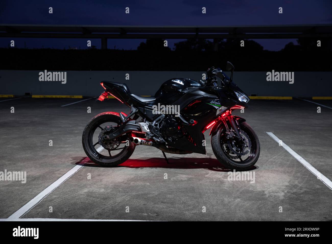 Kawasaki Z750 motorcycle Stock Photo - Alamy