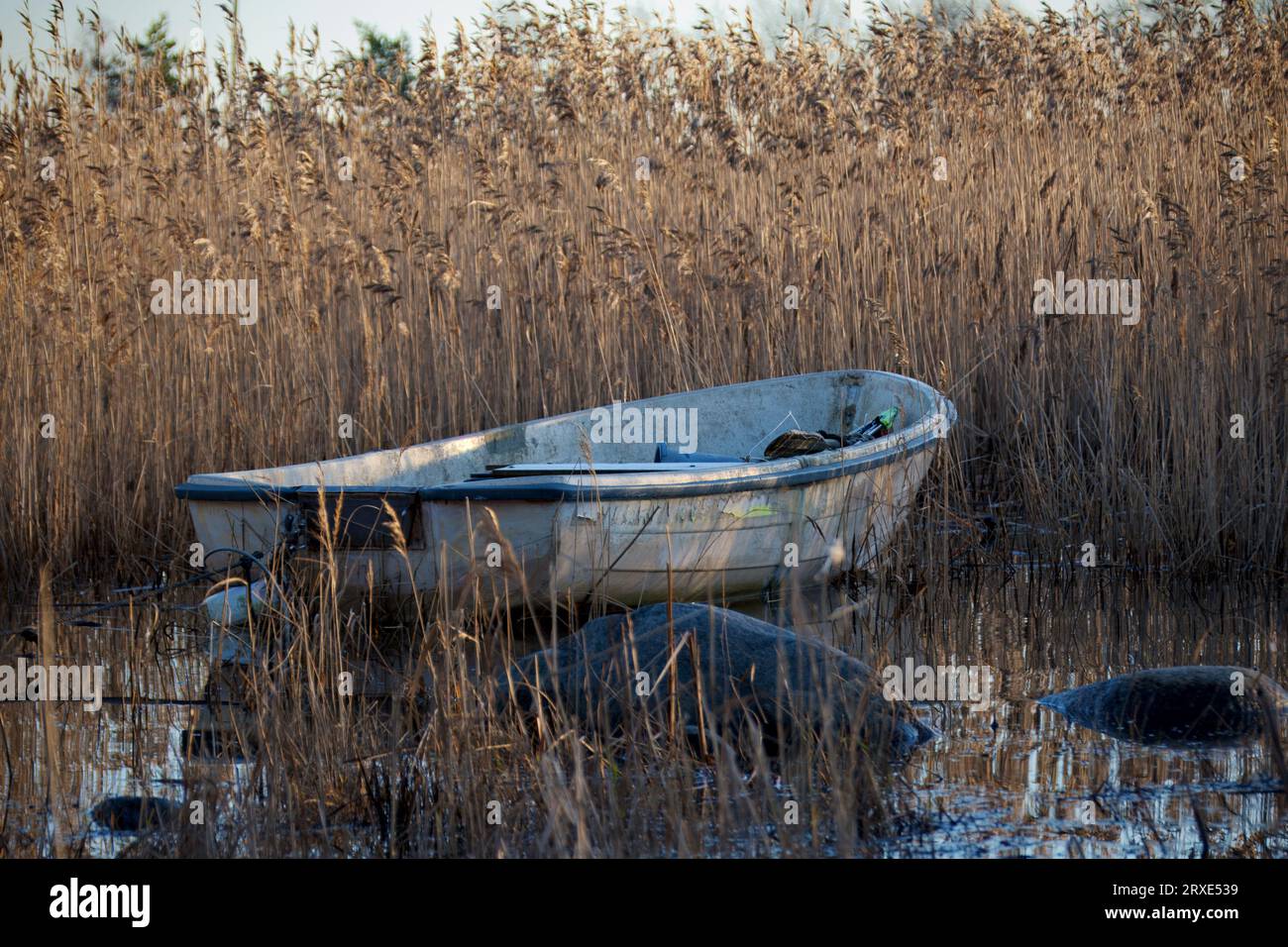Empty rowing boat hi-res stock photography and images - Alamy
