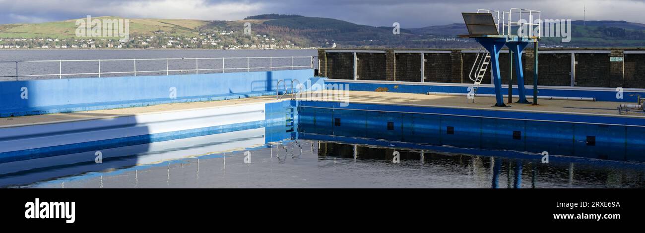 Outdoor open air swimming pool closing for maintenance in Gourock Stock Photo