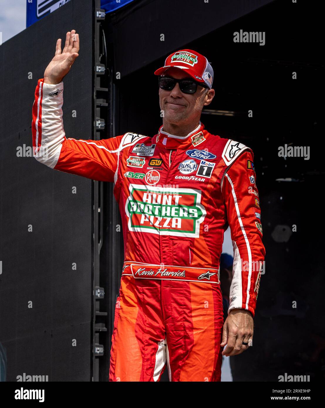 Fort Worth, Texas - September 24rd, 2023: Kevin Harvick , driver of the #4 Hunt Brothers Pizza Ford, competing in the NASCAR Autotrader EchoPark Automotive 400 at Texas Motor Speedway. Credit: Nick Paruch/Alamy Live News Stock Photo
