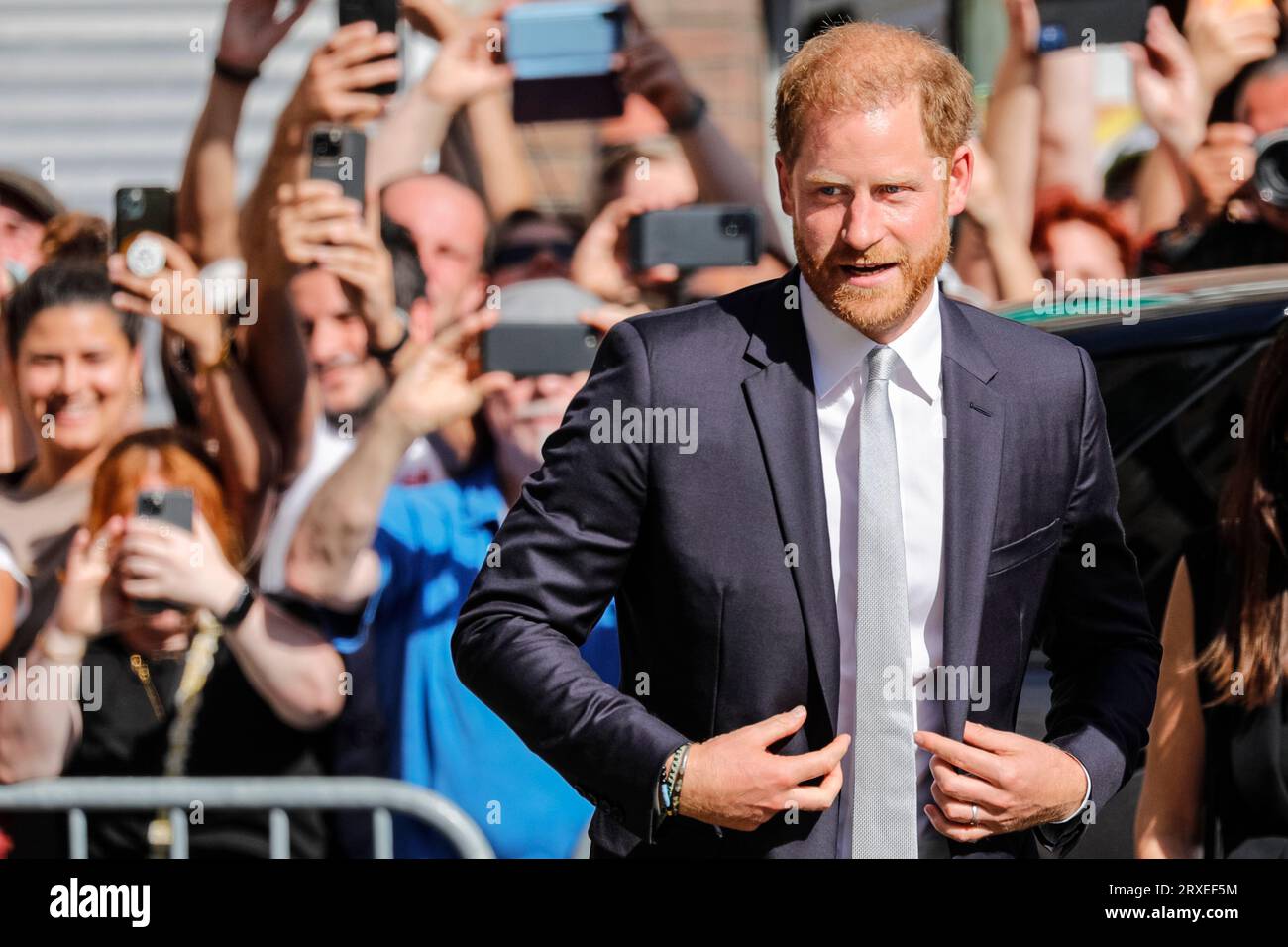 Prince Harry, the Duke of Sussex outside Düsseldorf City HalI nvictus Games reception, Germany Stock Photo