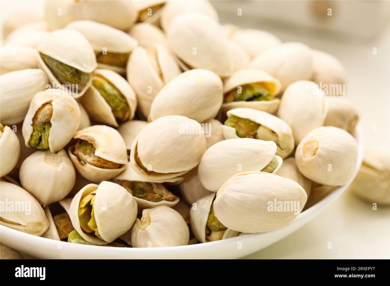 The Mighty Pistachio Health Benefits and Nutritional Value, hi res