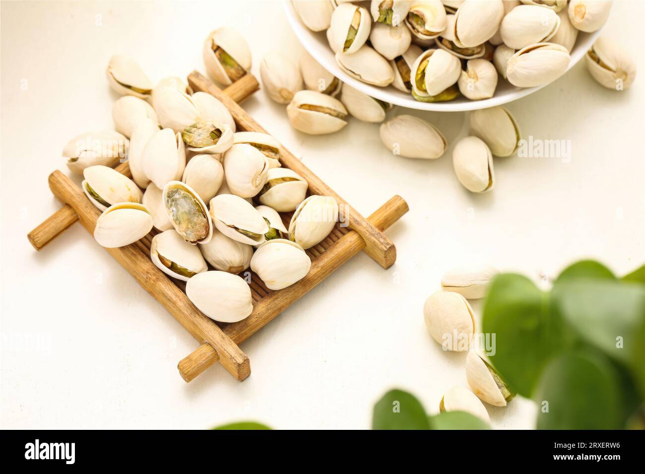 The Mighty Pistachio Health Benefits and Nutritional Value, hi res