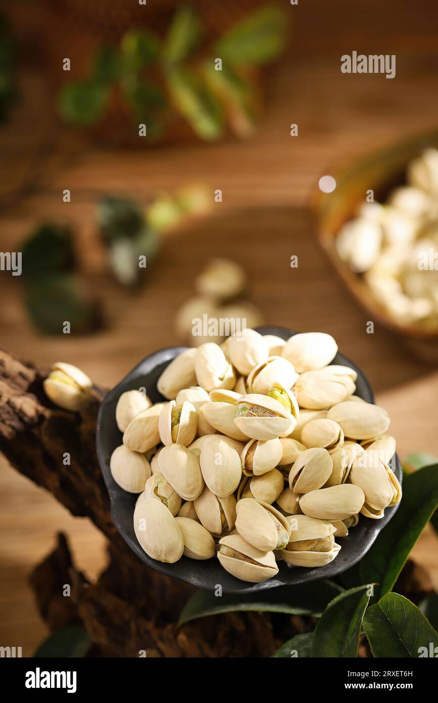 The Mighty Pistachio Health Benefits and Nutritional Value, hi res