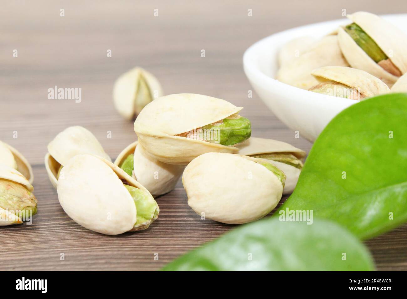 The Mighty Pistachio Health Benefits and Nutritional Value, hi res