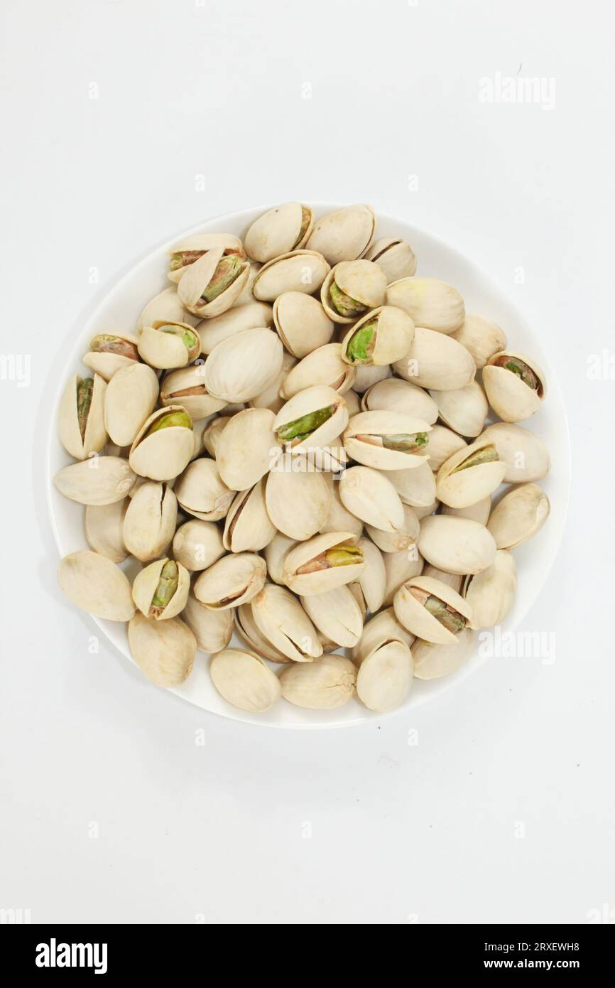 The Mighty Pistachio Health Benefits and Nutritional Value, hi res