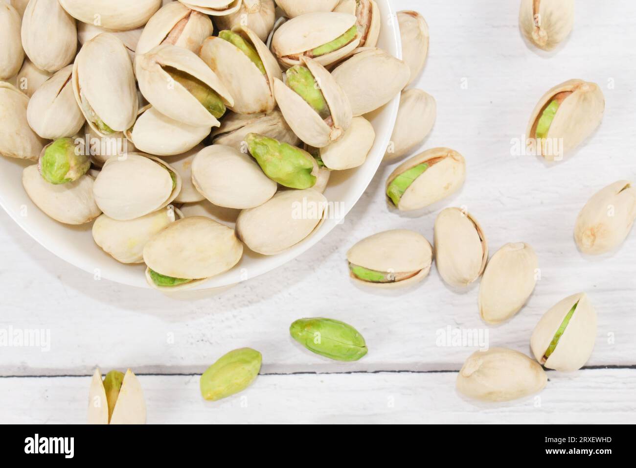The Mighty Pistachio Health Benefits and Nutritional Value, hi res
