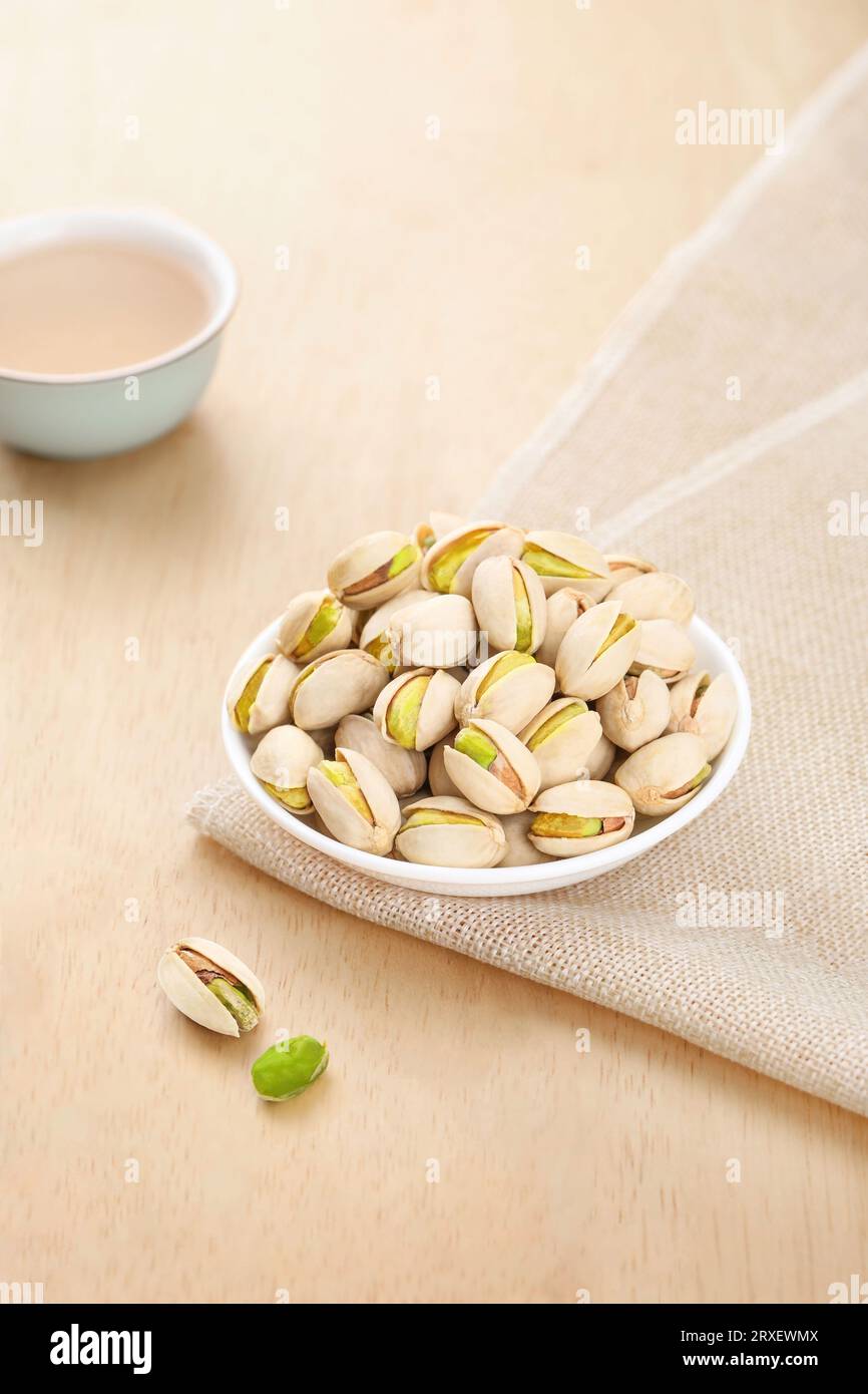 The Mighty Pistachio Health Benefits and Nutritional Value, hi res
