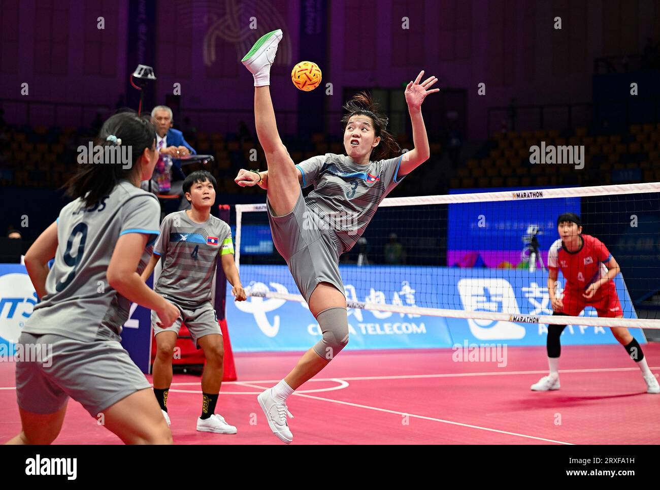 South asian games hi-res stock photography and images - Page 47