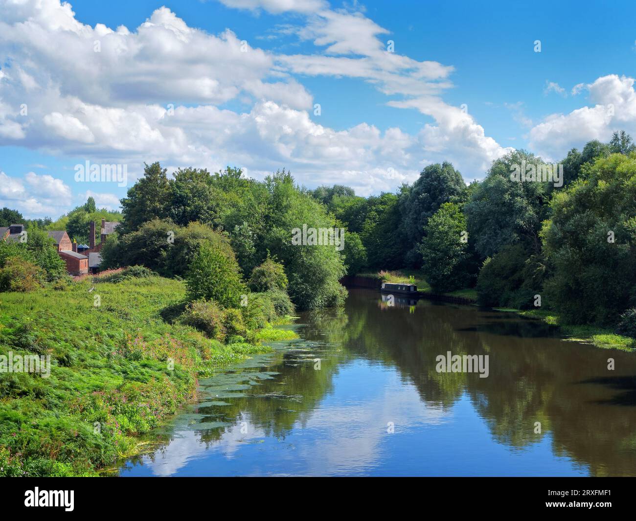 UK, West Yorkshire, Leeds, View of Aire and Calder Navigation looking East from Thwaite Lane. Stock Photo
