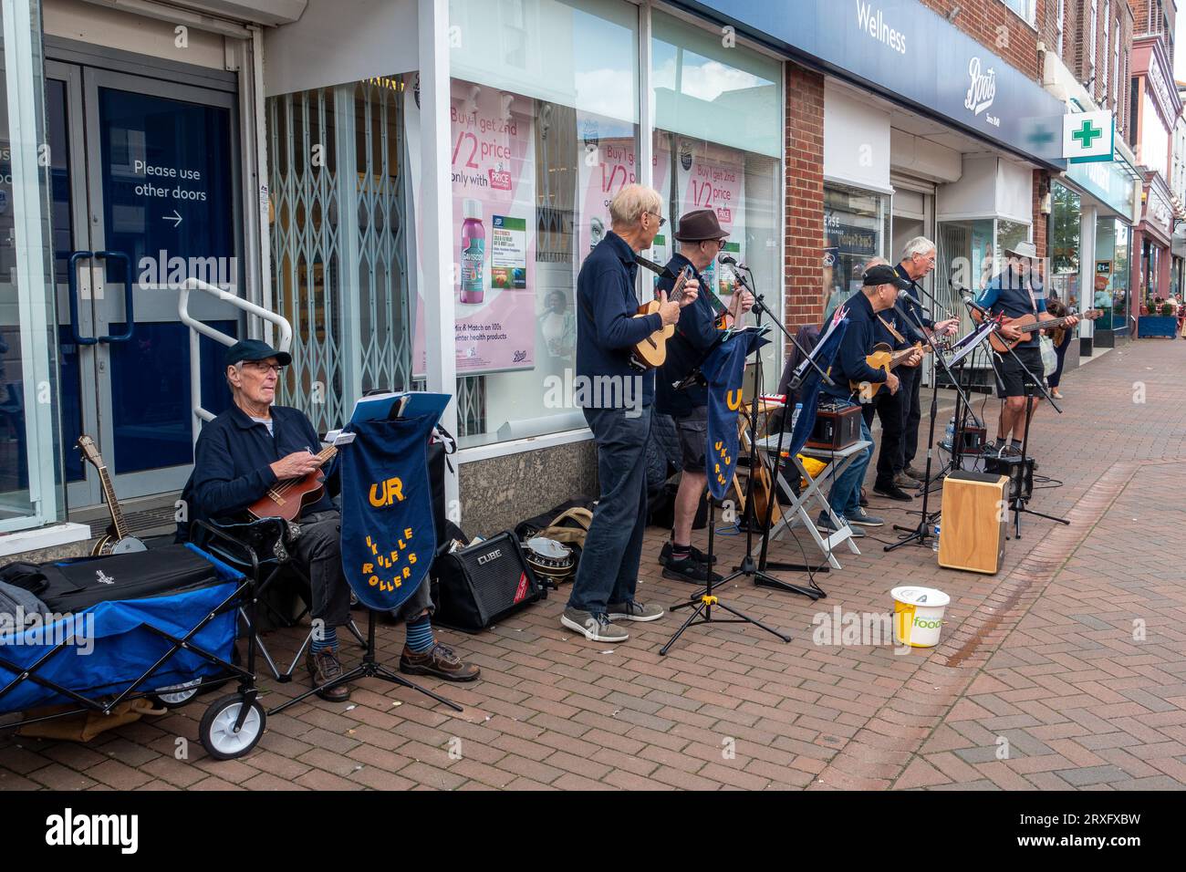 Ukulele Rollers,Ukulele Band,Busking,Deal,Kent,England,UK Stock Photo