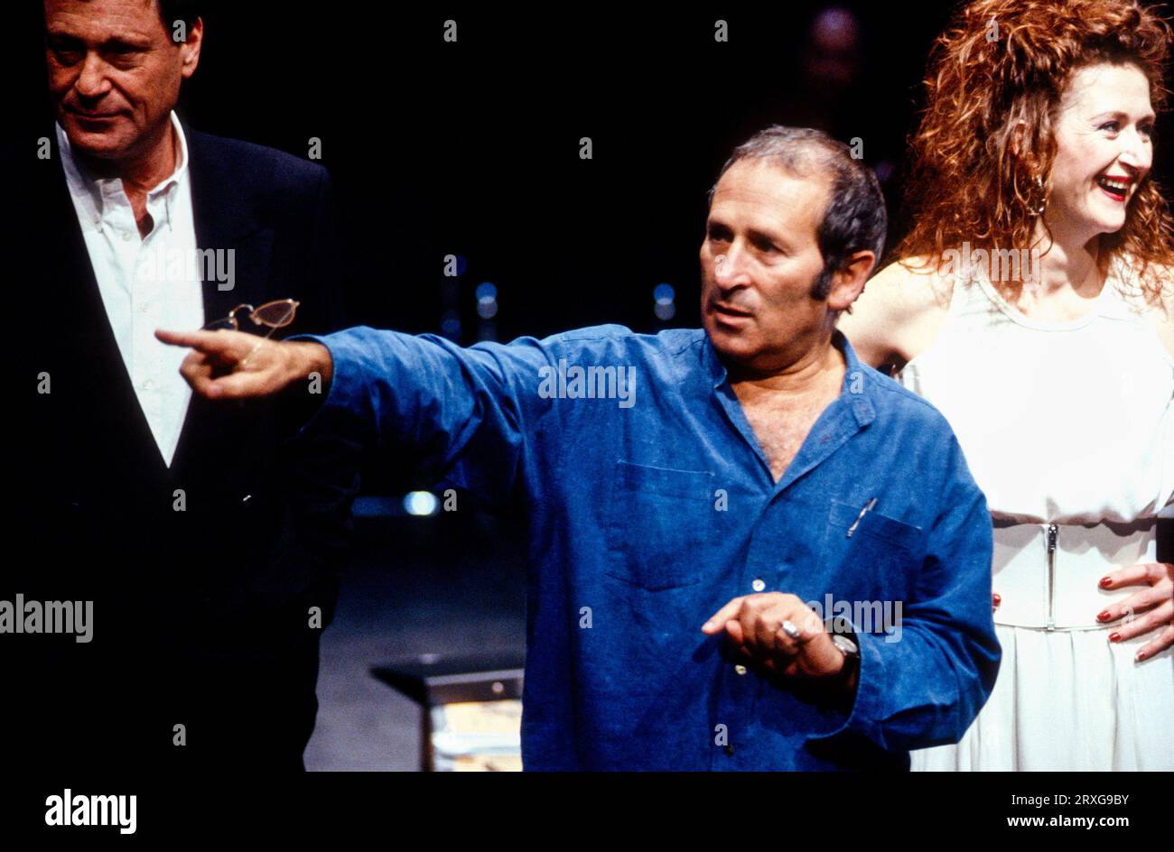 playwright and stage director Arnold Wesker (1932-2016) at a press photo call for a rehearsed reading of his play SHYLOCK at the Riverside Studios, London W6  16/10/1989  with Oded Teomi (Shylock Kolner) & Julie Legrand (Portia Contarini) Stock Photo