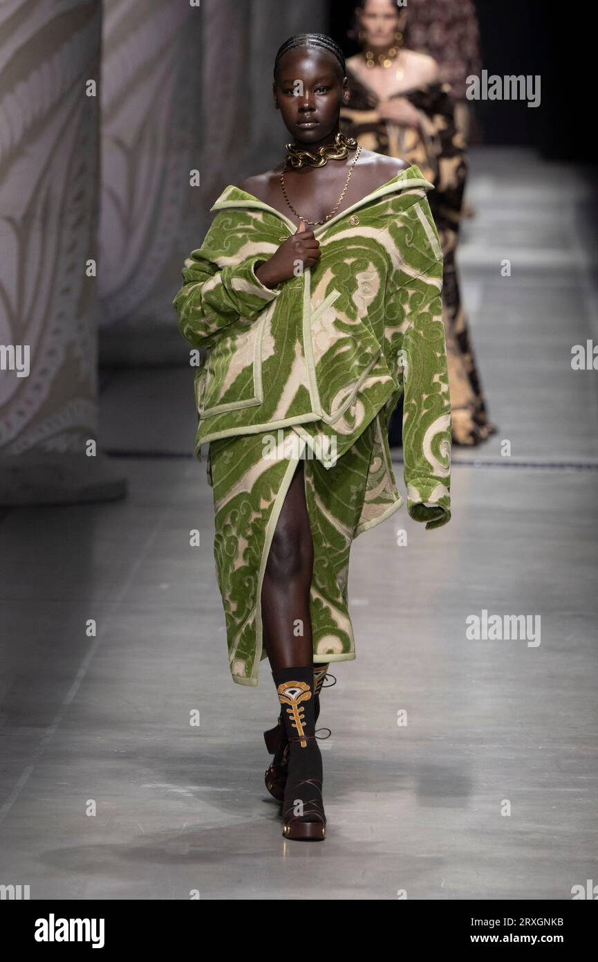 Milan, Italy. 20th Sep, 2023. Model Ajok Daing walks on the runway at the Etro fashion show during the Spring Summer 2024 Collections Fashion Show at Milan Fashion Week in Milan, Italy on September 20 2023. (Photo by Jonas Gustavsson/Sipa USA) Credit: Sipa USA/Alamy Live News Stock Photo