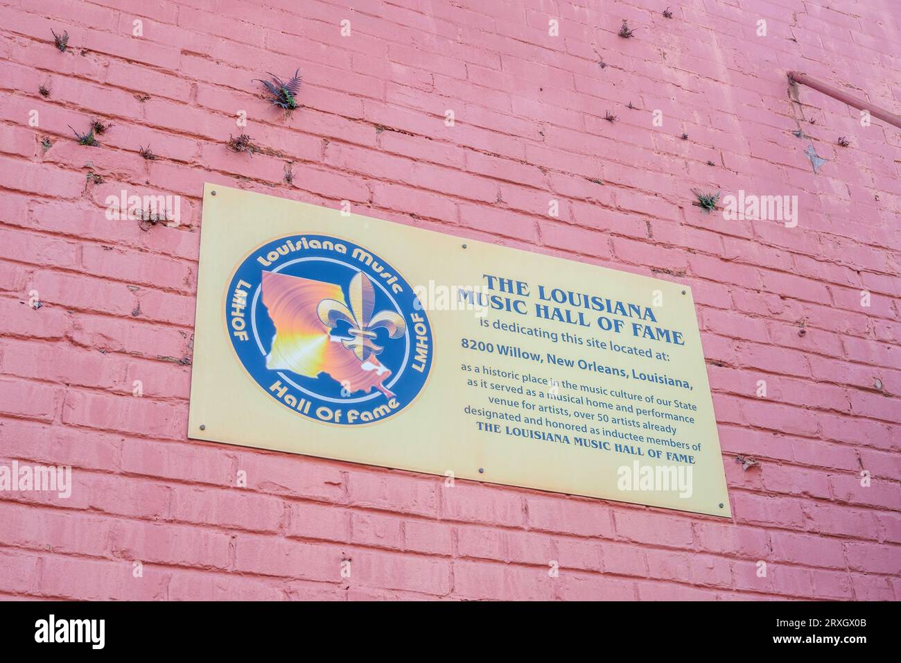 NEW ORLEANS, LA, USA - SEPTEMBER 22, 2023: Historic sign dedicating The Willow music club a Louisiana Music Hall of Fame site Stock Photo