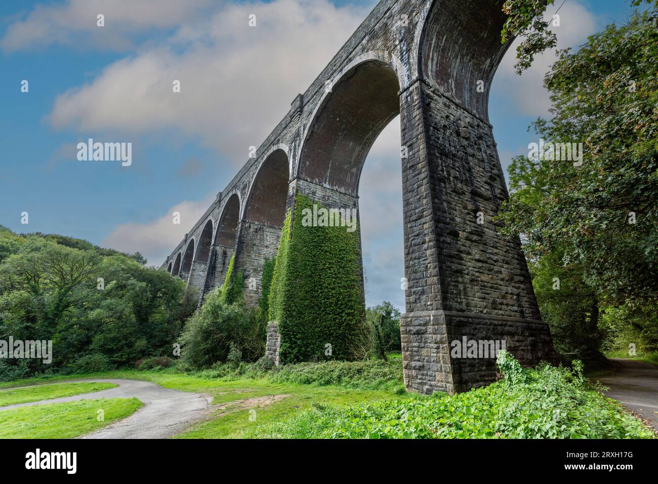 Porthkerry Viaduct, near Barry, Glamorgan, Wales.  Built 1890 1900.  Still in use. Stock Photo