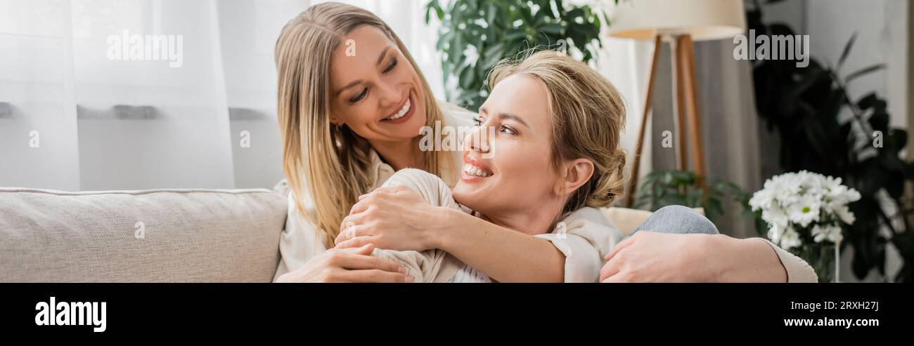 The family den hi-res stock photography and images - Alamy