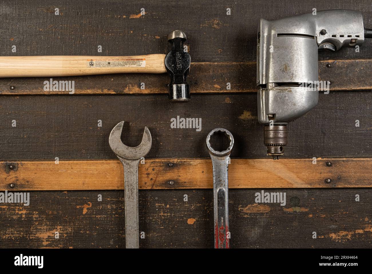 Open And Closed End Wrenches
