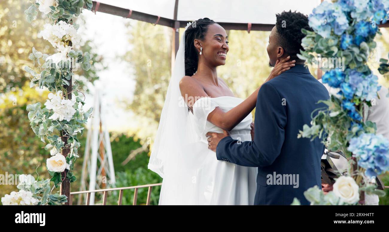 African church wedding hi-res stock photography and images - Alamy