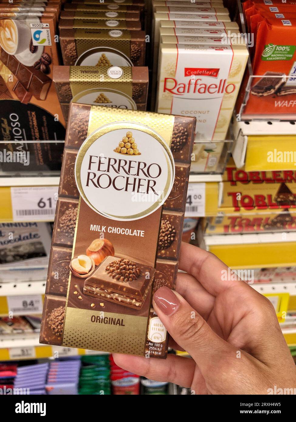 Ferrero rocher bar hi-res stock photography and images - Alamy