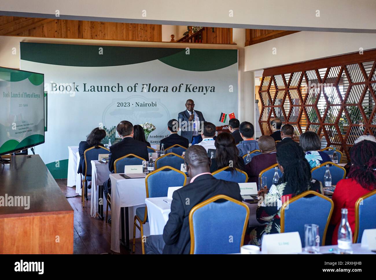 (230925) -- NAIROBI, Sept. 25, 2023 (Xinhua) -- People attend a book launch of the 23rd volume 'Rubiaceae' of the Flora of Kenya in Nairobi, Kenya, on Sept. 25, 2023. Scientists from China and Kenya on Monday launched a volume of the Flora of Kenya in Nairobi, marking the publication of Kenya's first national flora and filling the gap in the field of plant resources research in the country. The Flora of Kenya, which is divided into 31 volumes, will document the East African nation's nearly 7,000 plant species from 223 families. The 23rd volume, 'Rubiaceae,' is the first part of the project tha Stock Photo