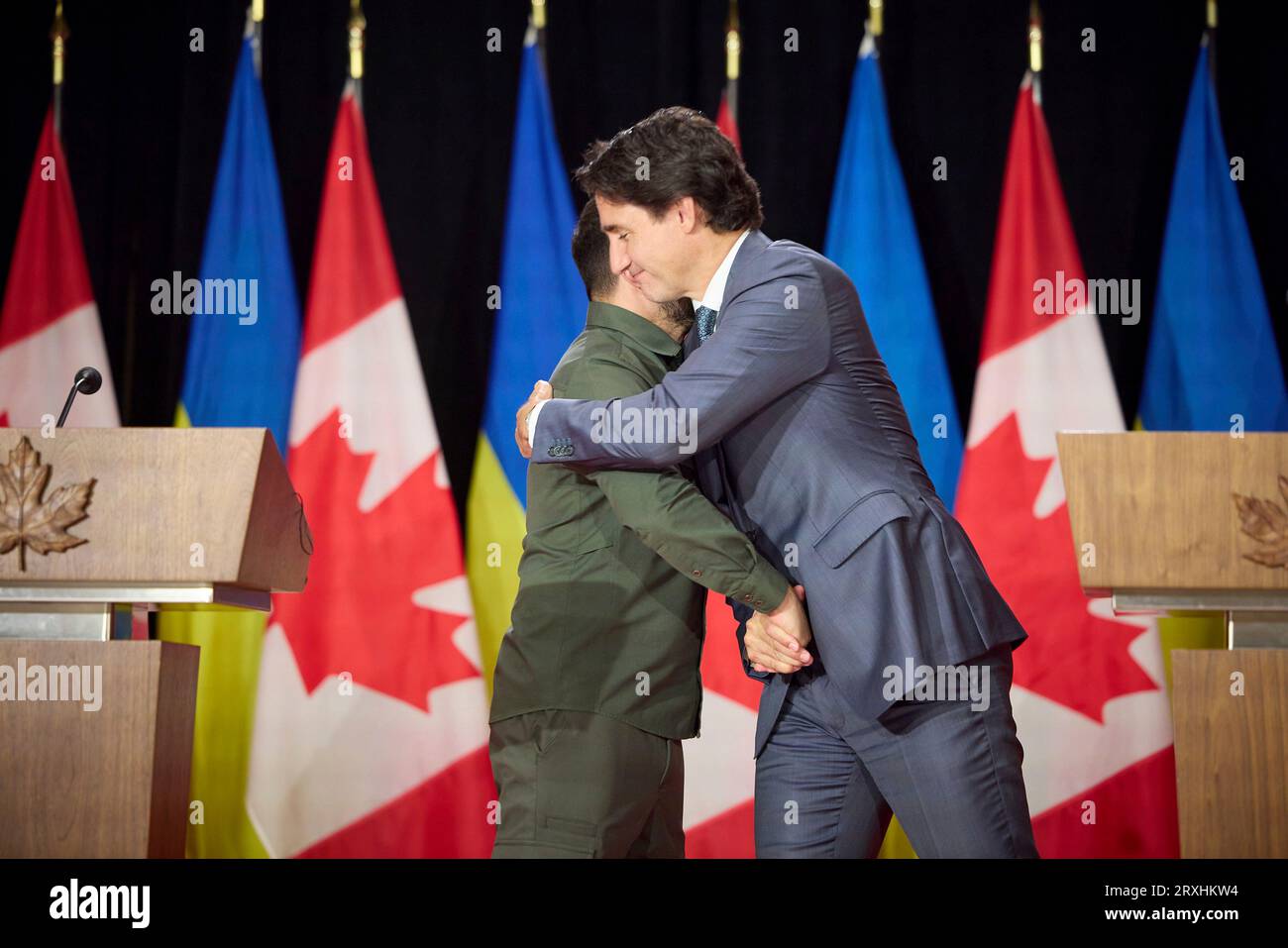Ottawa, Canada. 22nd Sep, 2023. Ukrainian President Volodymyr Zelenskyy, left, embraces Canadian Prime Minister Justin Trudeau, right, at the conclusion of a joint press conference on Parliament Hill, September 22, 2023 in Ottawa, Canada. Credit: Ukraine Presidency/Ukrainian Presidential Press Office/Alamy Live News Stock Photo