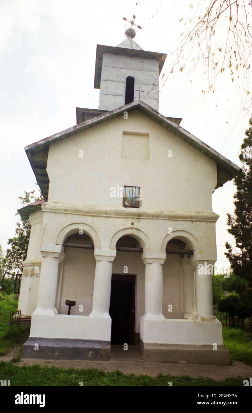 Grecii de Jos, Ialomita County, Romania, approx. 2000.  Exterior view of Saint Mary Christian Orthodox church, a historical monument from the 18th century. Stock Photo