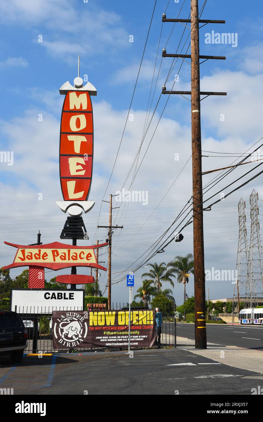 STANTON, CALIFORNIA - 17 SEPT 2023: Sign at the Jade Palace Motel on Beach Boulevard, Hwy 39. Stock Photo