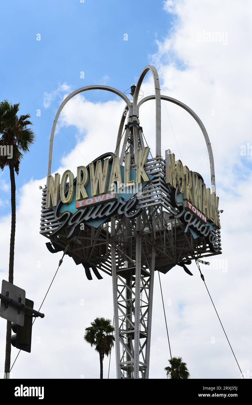 NORWALK, CALIFORNIA - 20 SEPT 2023: The iconic Norwalk Town Square sign at the intersection of San Antonio Drive and Pioneer Boulevard and Rosecrans Stock Photo
