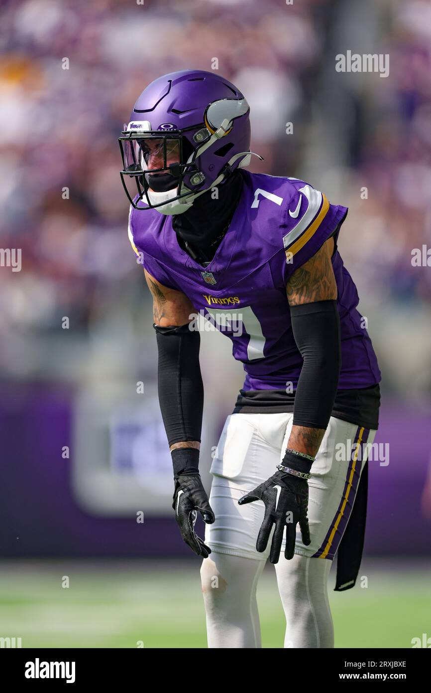 Minnesota Vikings cornerback Byron Murphy Jr. (7) in action during the