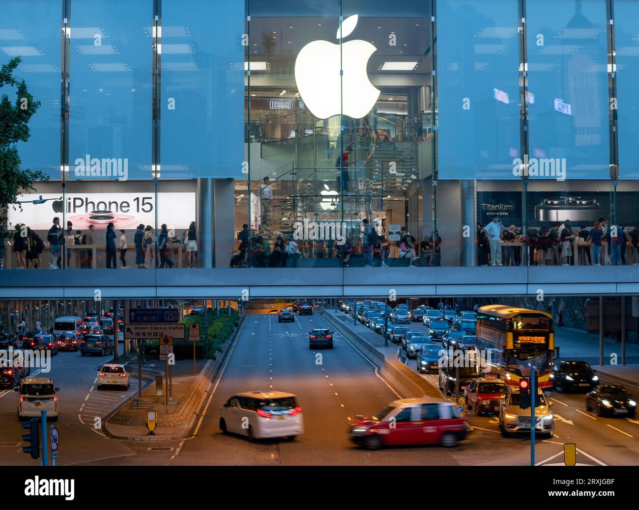 People buying the new Apple iphone 15 at the Hong Kong Apple store in central, Hong Kong, China. Stock Photo