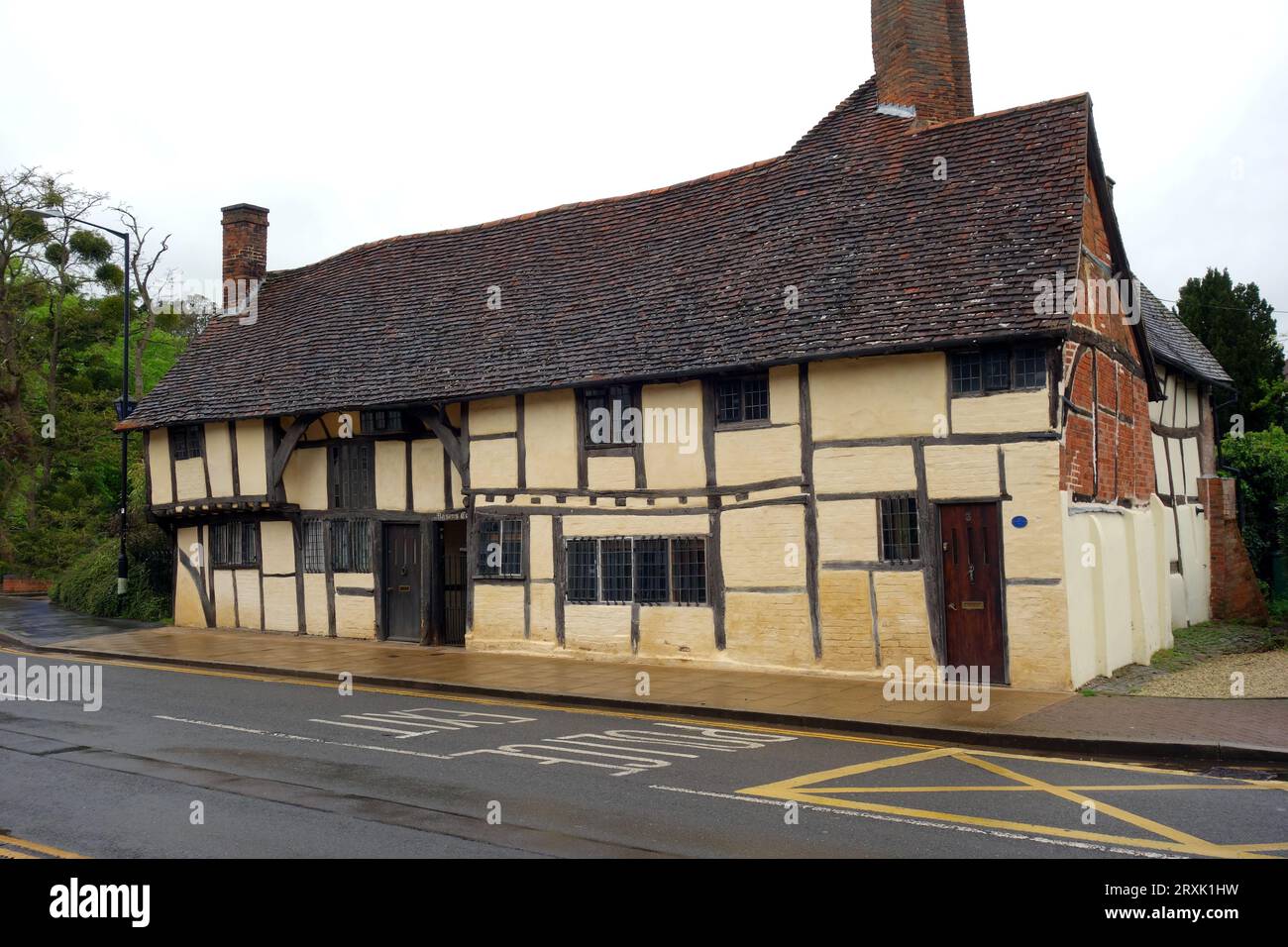 Masons Court a Medieval Wealden Hall on Rother St Built in the1480s is the oldest house in Stratford-upon-Avon, Warwickshire, West Midlands, England. Stock Photo