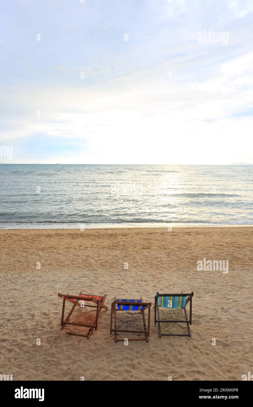 Deck chairs on beach hi-res stock photography and images - Alamy