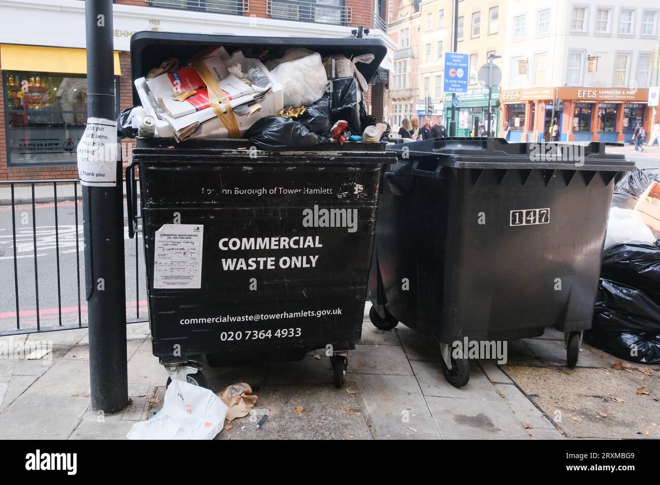 Whitechapel, London, UK. 26th Sept 2023. Tower Hamlets Council waste