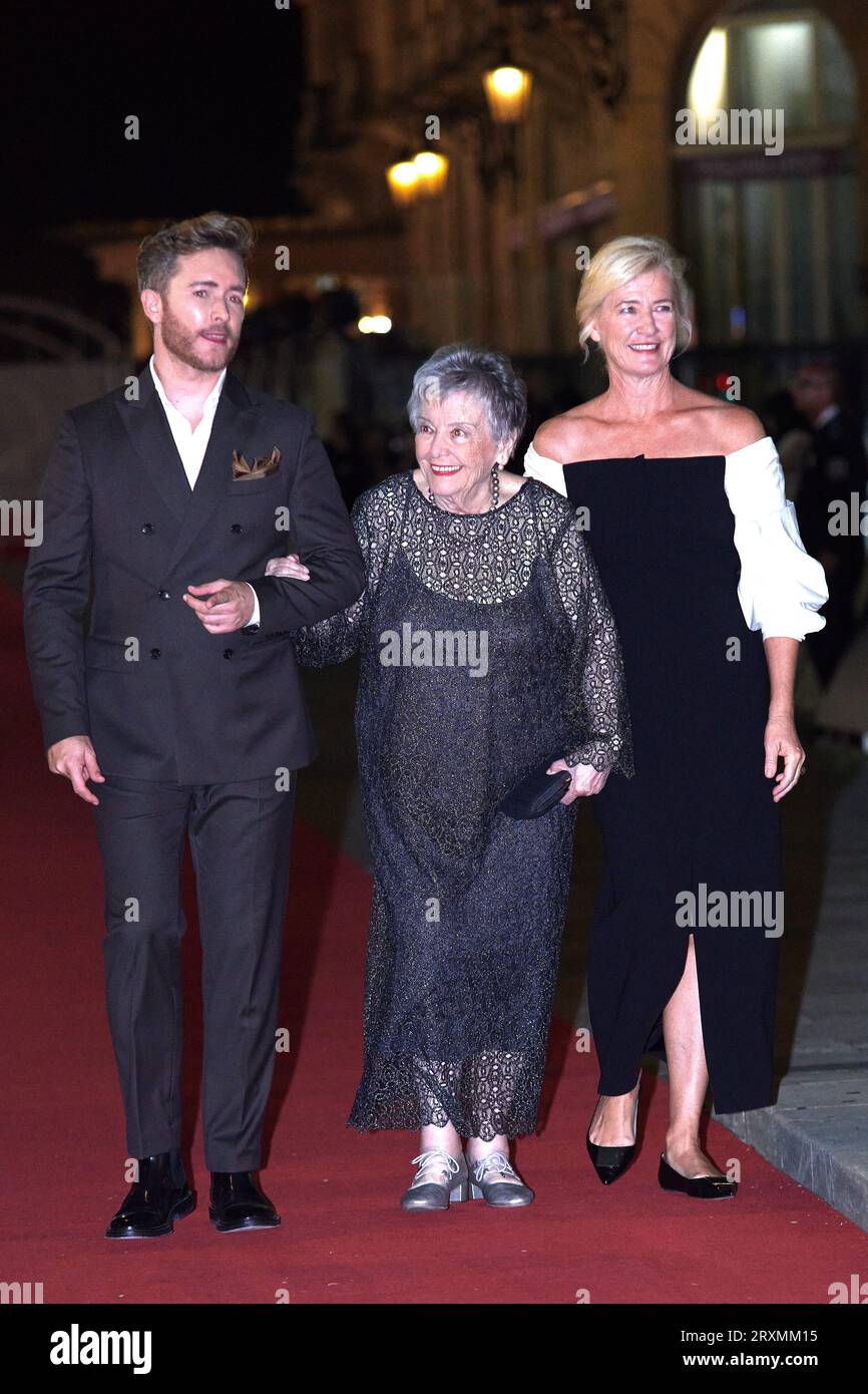 SAN SEBASTIAN, SPAIN - SEPTEMBER 22: Maria Galiana, Ana Duato, and Pablo River at photocall for premiere serie''Cuentame como paso'' during the 71th San Sebastian Film Festival in San Sebastian, Spain, on Sunday, 24 September, 2023. (Photo by Yurena Paniagua/COOLMedia/NurPhoto) Credit: NurPhoto SRL/Alamy Live News Stock Photo