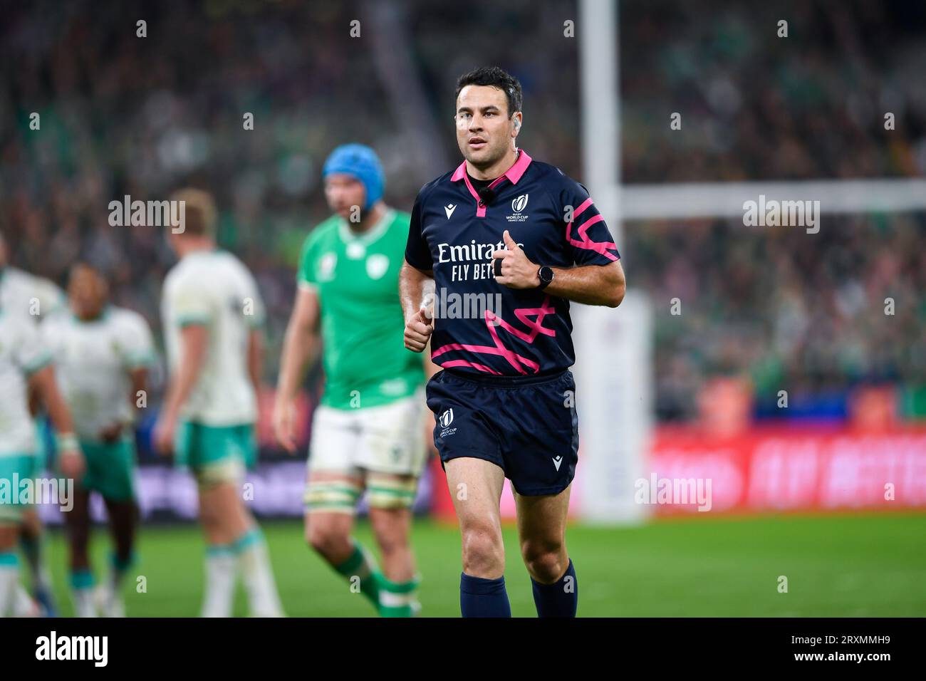 Sexton Loop Shape Rugby Johnny sexton ireland rugby hi-res stock photography and images - Alamy