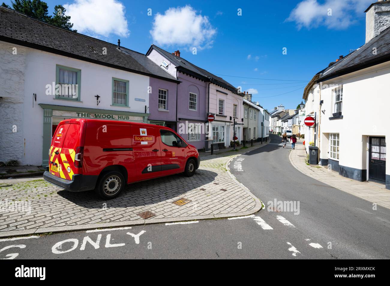 BUCKFASTLEIGH MARKET TOWN DEVON Buckfastleigh is one of the longest