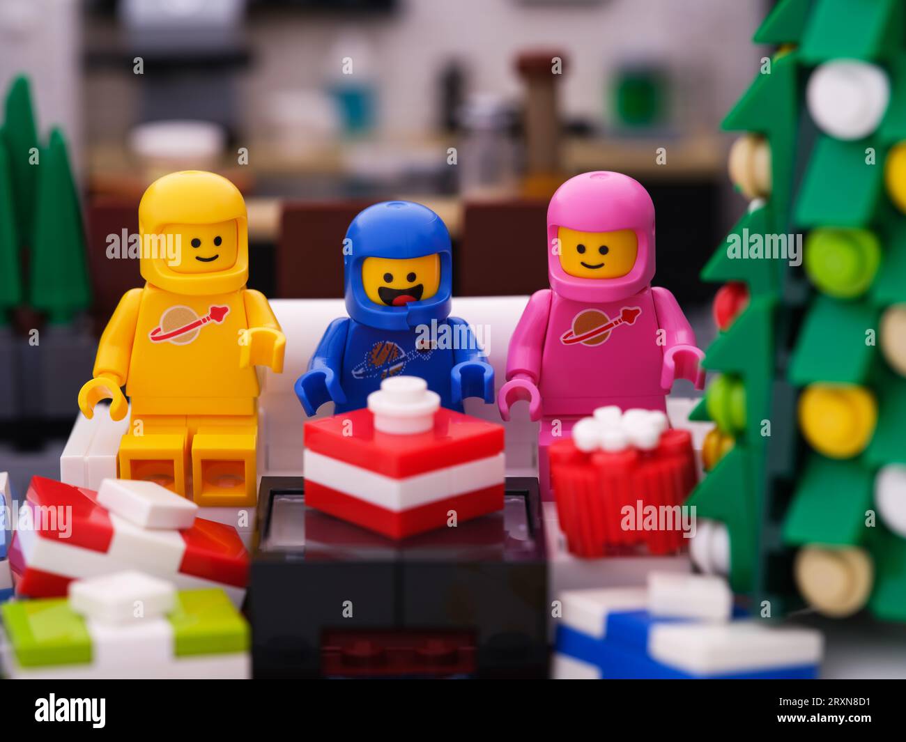 Pink lego brick hi-res stock photography and images - Alamy