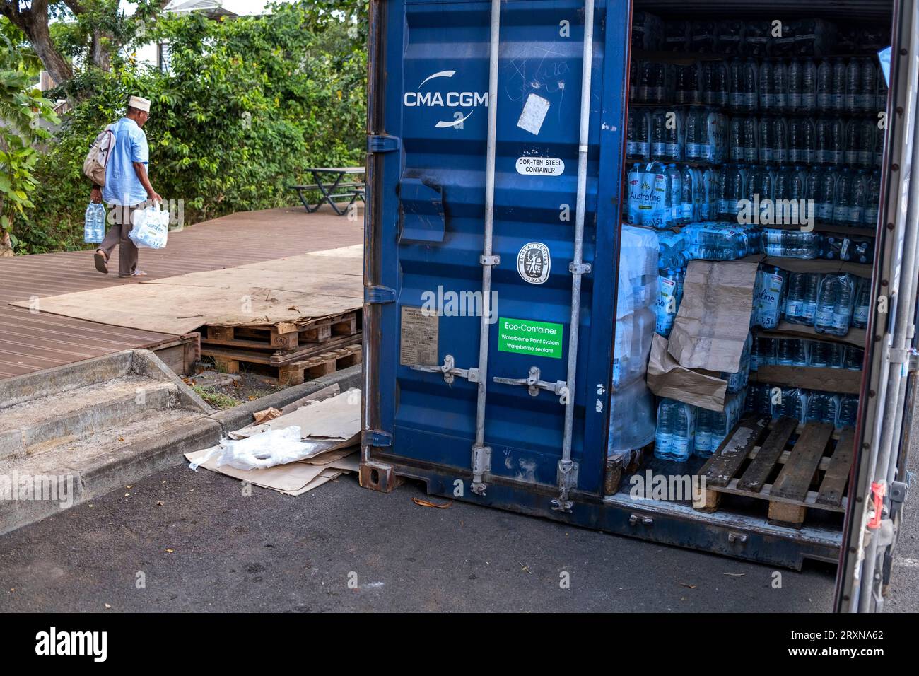 France. 22nd Sep, 2023. Distribution point of 600,000 liters of bottled water from Martinique Island to the department's most vulnerable people in Dembeni on the French island of Mayotte on September 22, 2023. Photo by David Lemor/ABACAPRESS Credit: Abaca Press/Alamy Live News Stock Photo
