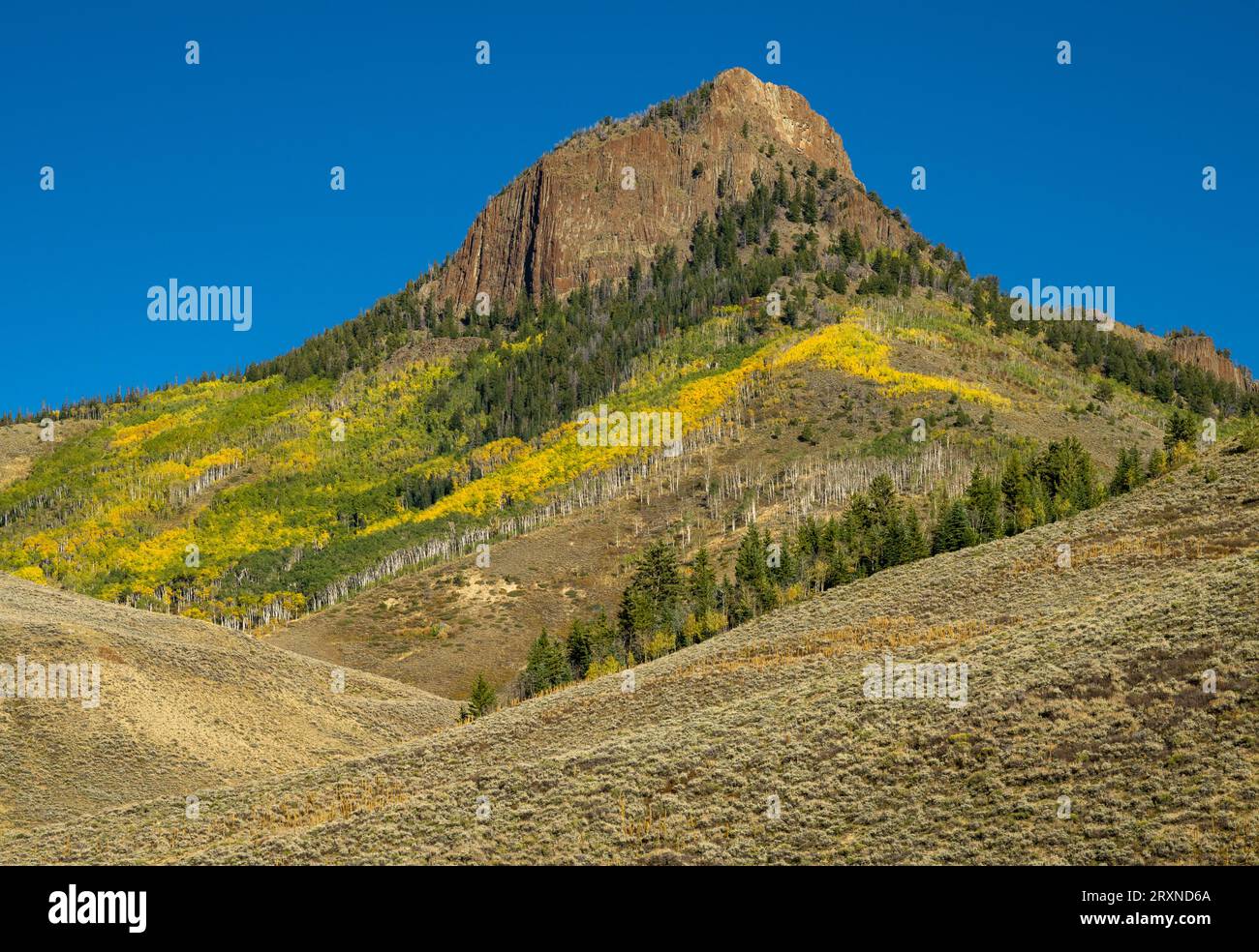 Muntain hi-res stock photography and images - Alamy