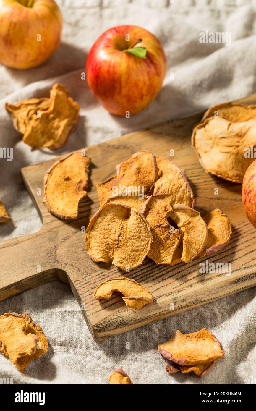 Vegan Homemade Healthy Apple Chips Ready to Eat Stock Photo Alamy