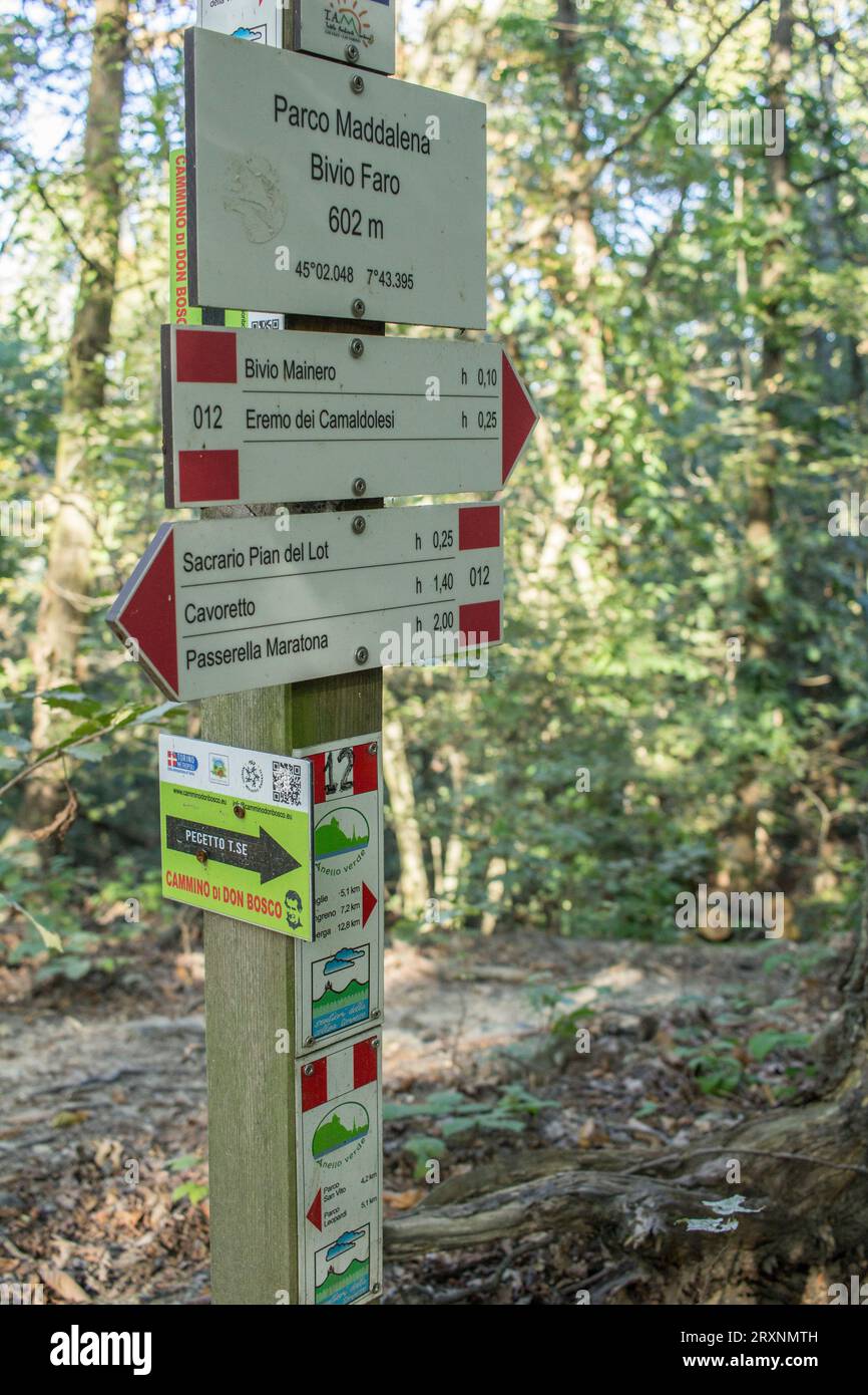 Tourist information in the Turin hill. Walking route in the Parco della Maddalena. Stock Photo