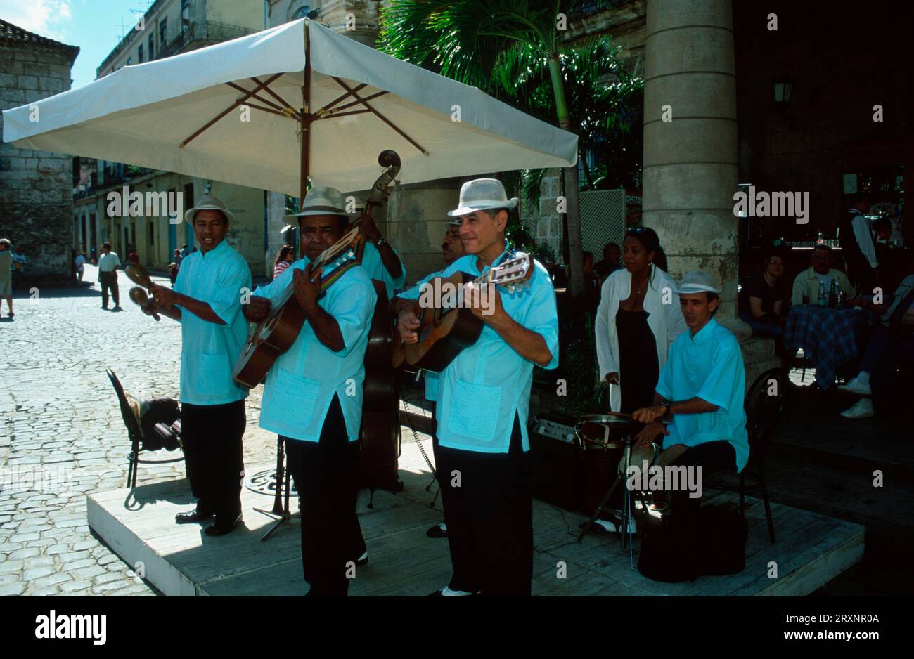Musicians at the restaurant 'El Patio', Old Havana, music, making music, Cuba Stock Photo
