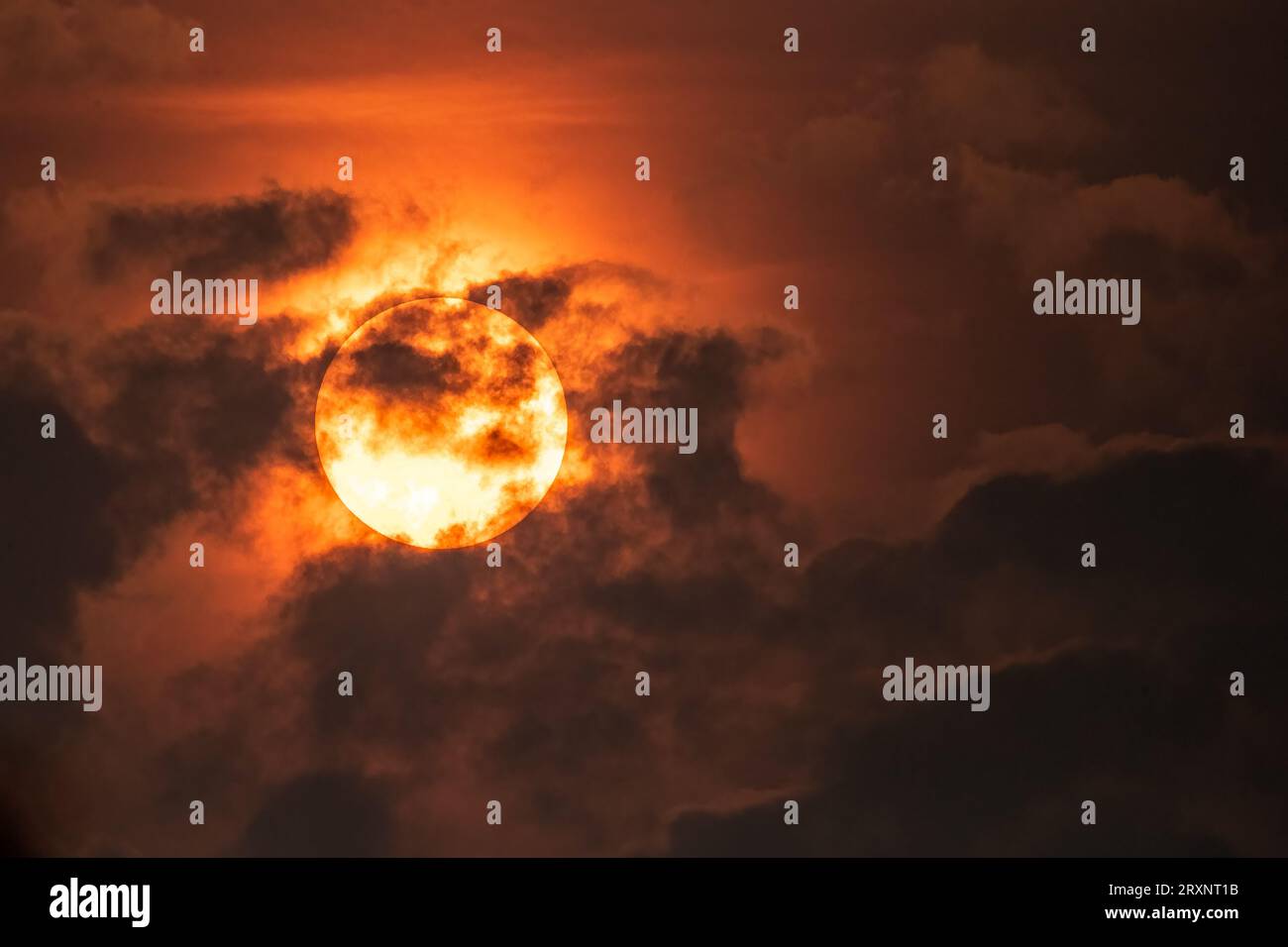 Beautiful sun rise view beach hi-res stock photography and images - Alamy