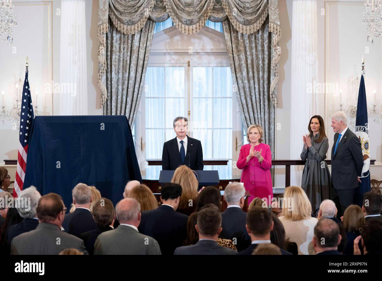 Washington, United States. 26th Sep, 2023. (L-R) Secretary of State Antony Blinken, Former Secretary of State Hillary Rodham Clinton, Evan Ryan, wife of Blinken, and Former President Bill Clinton attend a portrait unveiling for Hillary at the U.S. State Department in Washington, DC on Tuesday, September 26, 2023. Photo by Bonnie Cash/UPI Credit: UPI/Alamy Live News Stock Photo