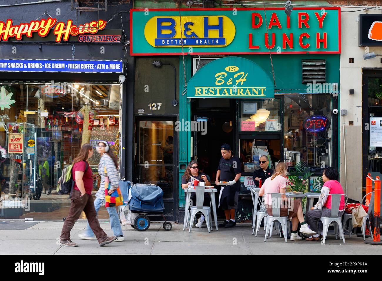 127 second ave hires stock photography and images Alamy