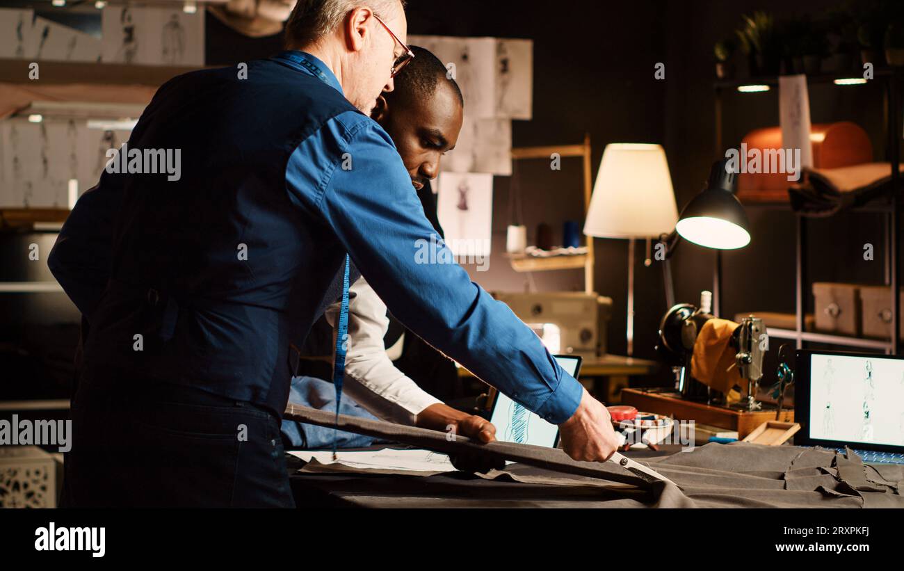 Garment industry apprentice hi-res stock photography and images - Alamy