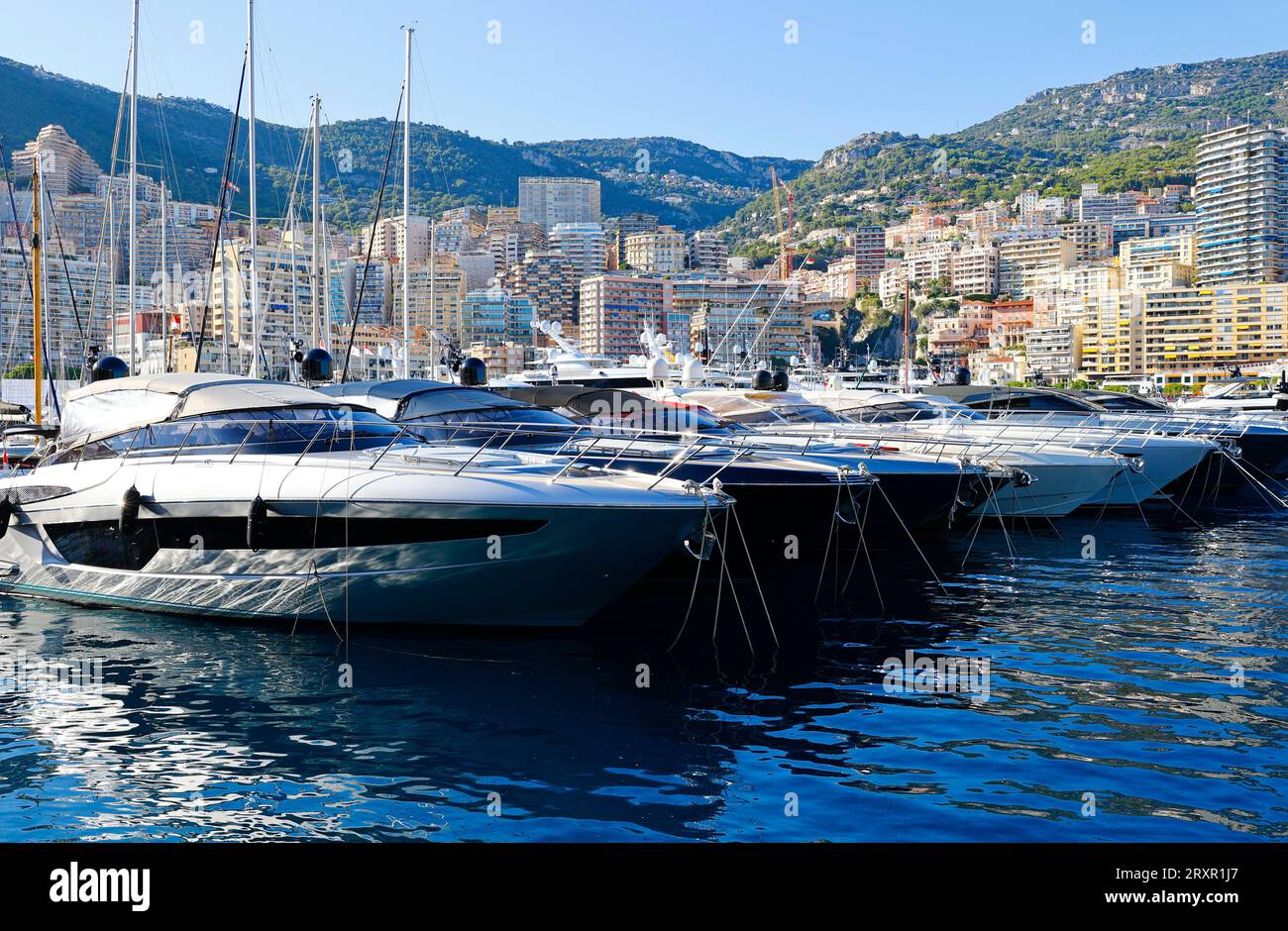 Monaco, Monaco. 27th Sep, 2023. Monte Carlo, Monaco - September 27, 2023: Monaco Yacht Show Atmosphere with Yachts. Sea View, Yachten, Mandoga Media Germany Credit: dpa/Alamy Live News Stock Photo